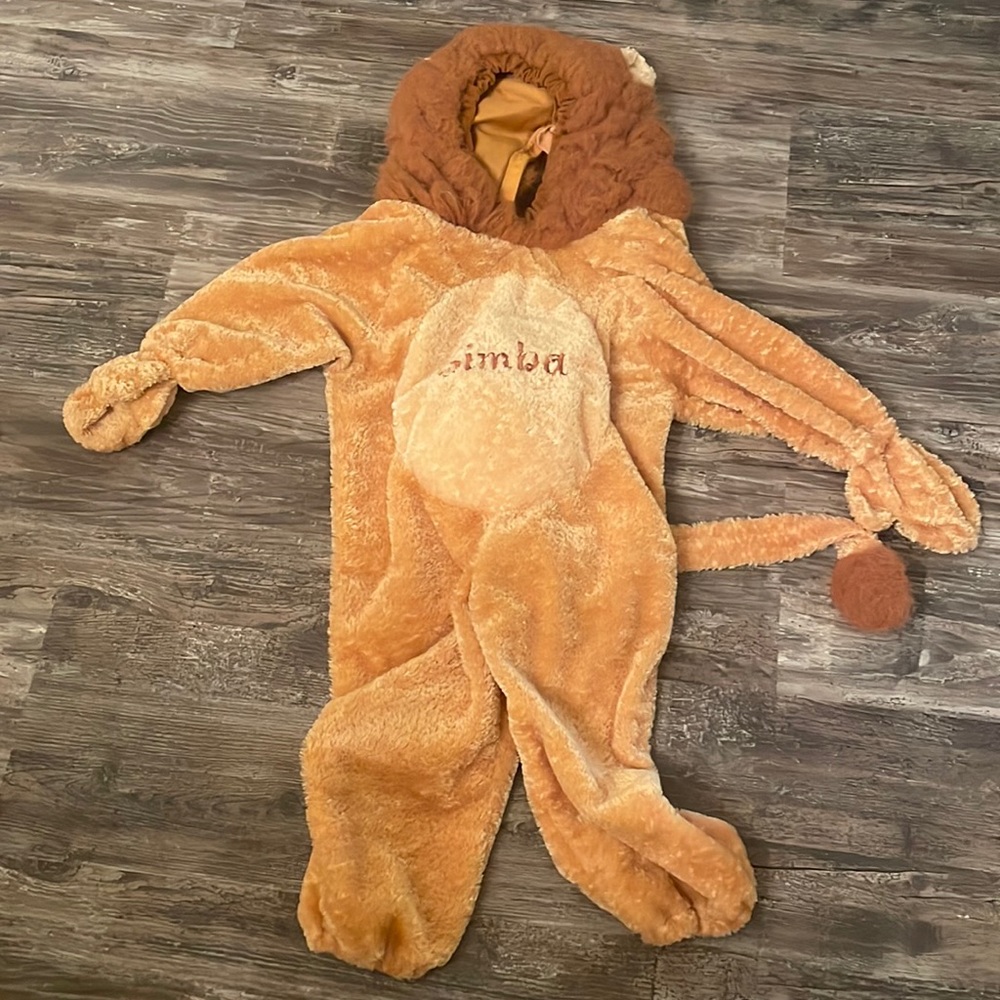 Cutest Disney simba costume Simba